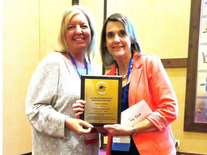 Professor in Elementary Education Receives Professional Service Award