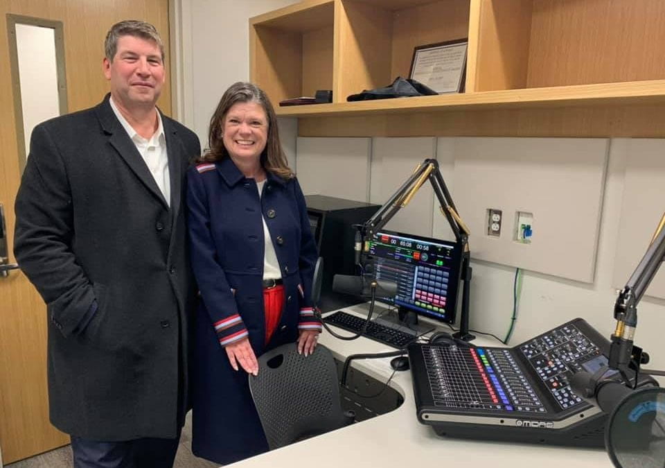 Alumni Gift Creates New Home for U of A’s Radio Broadcast Center