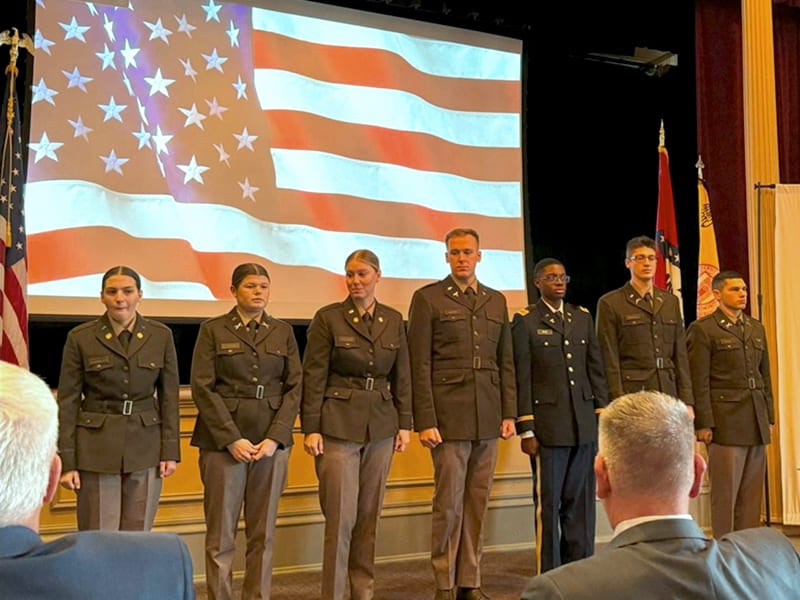 Eight Commissioned to Second Lieutenant in U.S. Army